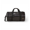 Image de Fred Perry pour homme. L7260 Sac de sport Classic Barrel ton sur ton noir (OSFA), Casuel, Polister recyclé, Durable