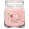 Image de Yankee Candle Signature Candle Bougie parfumée | Bougie en pot avec roses fraîchement coupées avec double mèche | Bougie en cire de soja à combustion longue | Cadeau parfait pour femme