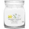 Image de Yankee Candle Signature Candle Bougie parfumée | Jasmin de minuit moyenne avec double mèche | Bougie en pot de cire de soja à combustion longue | Cadeau parfait pour femme