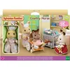 Image de Figurines miniatures - SYLVANIAN FAMILIES - Linfirmière et accessoires pour soigner et nourrir les patients