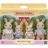 Image de Poupée - SYLVANIAN FAMILIES - La famille Lapin Crème - Articulée et habillée avec soin