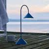 Image de FRANDSEN lampe à poser LED rechargeable Grasp, pétrole, 47 cm, métal