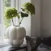 Image de AYTM Vase Uva, céramique, blanc, Ø 26 cm, forme de grappe de raisin