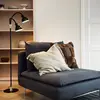 Image de Dyberg Larsen Lampadaire Lilje, noir, hauteur 135 cm, à 2 lampes.