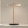 Image de Lampe à poser LED rechargeable UMAGE Asteria Move blanc perle/laiton 31cm