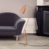 Image de Gubi Gräshoppa Lampe sur pied à trois pieds, rouge vintage