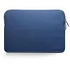 Image de TRUNK - Marine - Protège votre MacBook sans ajouter de poids - Se glisse facilement dans les poches et les sacs à dos - Design élégant pour le bureau et les loisirs