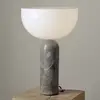 Image de New Works Kizu Large lampe à poser, grise