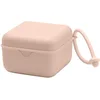 Image de BIBS Pacifier Box avec cordon. Porte-sucettes et stérilisateur. Entièrement en matériau de qualité alimentaire, sans bisphénol A. Fabriqué au Danemark. Blush