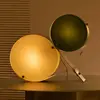 Image de Lampe à poser Gubi Coppia, ivoire/vert olive, hauteur 42 cm