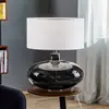 Image de Argon Lampe à poser Skien, abat-jour blanc, pied en verre gris fumé