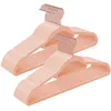 Image de SONGMICS Cintre en Velours, Lot de 30, Antiglisse, Barre à Cravate, Crochet Pivotant 360°, Épaisseur 0,6 cm, Longueur 43,5 cm, pour Manteau, Robe, Pantalon, Rose Clair et Rose Gold CRF21PK30