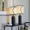 Image de PR Home Lampe de table Carter Celyn Ava blanc cassé/noir Ø 20 cm