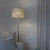 Image de PR Home Lampe sur pied Amy, Dahlia vert/doré, hauteur 150 cm, textile, E27