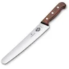 Image de Victorinox Couteau à Pain et pour Pâtissiers Wood avec Tranchant Denté, Lame en Acier Inoxydable 22 cm de Long, Ergonomique, Manche en Bois d’Érable