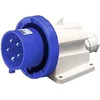 Image de Gewiss Gw60437 basse tension à vis câblage coudé à 90 ° apparent d'arrivée d'eau, IP67, 2P + E Pole, 200 V-250 V, 32 A, 50 Hz/60 Hz, Bleu