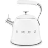 Image de Smeg, Bouilloire SIfflante WKF01WH, en Acier Inoxydable, Capacité 2,3 L, Couvercle Amovible et Bec Doseur, Compatible avec Induction, Blanc