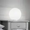 Image de Ideallux Lampe à poser Ideal Lux Mapa, Ø 40 cm, verre opale, boule, E27