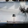 Image de Zafferano Poldina mini lampe à poser rechargeable IP65 grise