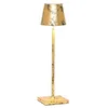 Image de Zafferano, Lampe Poldina Micro, Lampe de Table Rechargeable et Sans Fil avec Contrôle Tactile, Lampe d'Intérieur, Dimmer 2200-3000 K, Hauteur 27,5 cm, Couleur Noir - Feuille d'Or Craquelè