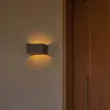 Image de FARO BARCELONA Applique murale LED Glint, 3000K, 15 cm, gris, béton, IP55
