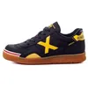 Image de Munich Mixte enfant Gresca Kid S Chaussures de Fitness, Noir Jaune, 33 EU