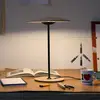 Image de MARSET Ginger S Lampe de table LED Ø32cm chêne/blanc