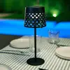 Image de Newgarden lampe de table LED solaire Gretita, noir, métal