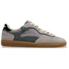 Image de HOFF pour homme. 22619402 Park Leather Sneakers grey (42), Plat, Cuir, Lacets, Casuel, Gris