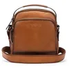 Image de Pikolinos Sac à bandoulière en cuir BELMONTE pour homme, Brandy, Taille unique