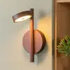 Image de GOOD & MOJO applique murale LED Okinawa, marron, prise, bois