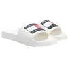 Image de Tommy Jeans Femme Claquettes Flag Pool Slide Sandales de Bain, Blanc (Ecru), 40