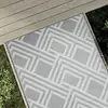 Image de vidaXL Tapis d'extérieur ARAKIL Gris 120x180 cm PP