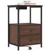 Image de vidaXL Table de Nuit avec Station de Chargement Chêne Marron, Mobilier de Chambre Moderne, Table de Nuit rectangulaire, tiroir Pratique, Organisateur de lit Tech-Friendly