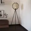Image de EGLO Lampadaire Waverton, noir/blanc, hauteur 143 cm, acier/tissu