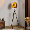 Image de Globo Lampadaire à trépied couleur rouille Xirena I