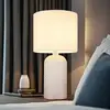 Image de Globo Lampe de table Sofia, blanche, hauteur 50 cm, tissu/verre