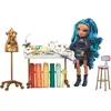Image de Rainbow High - Fashion Studio Couture Playset - Poupée Skyler Bradshaw articulée + tissus et accessoires de couture