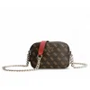 Image de Sac à épaule bandoulière - GUESS - Noelle Crossbody Camera - Marron - 2 compartiments - 450 g