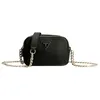 Image de Sac à épaule bandoulière - GUESS - Noelle Crossbody Camera - Noir - 100% polyuréthane - Compact
