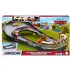 Image de Jeux de voiture - MATTEL - Cars Nascar - 2 véhicules - Pour enfants à partir de 3 ans - Intérieur