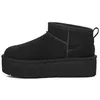 Image de Botte UGG Classic Ultra Mini Platform - Femme - Daim-Nubuck - Noir - Tirette arrière