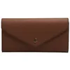 Image de Pochette de voyage en cuir pour femme Jet Set grand format 35F3GTVE7L-Brun clair