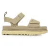 Image de UGG w Goldenstar Sandales femme
