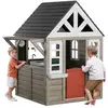 Image de Vevor maisonnette jeu extérieur bois cèdre pour enfants 2-10 ans, avec porte, fenêtre, cuisinette, gril et évier.