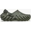 Image de Crocs Echo Clog vert foncé - 41-42