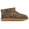 Image de UGG Classic Ultra Mini Spotted Boots femme