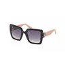 Image de Lunettes de Soleil GUESS GU00103 52/23/140 Shiny black Front injected WOMAN GU00103