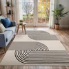 Image de LIVABLISS Tapis de Salon à Poils Courts Doux Scandinave Moderne CONSTANCE 140x200cm Blanc/Noir