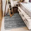 Image de Tapis en cuir tressé gris clair 120x170